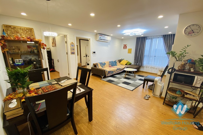 An affordable 2 bedrooms apartment for rent in Hong Kong Tower, Dong Da